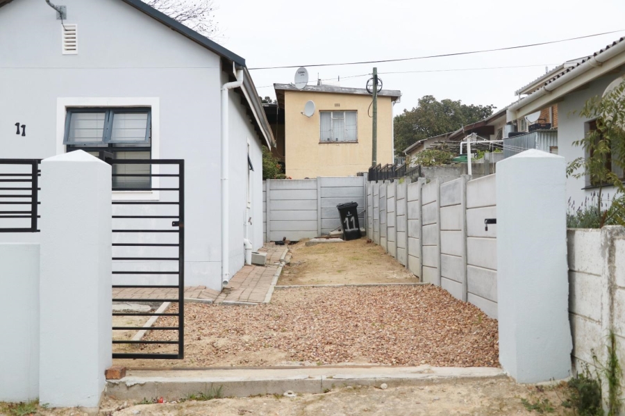 2 Bedroom Property for Sale in Idasvallei Western Cape